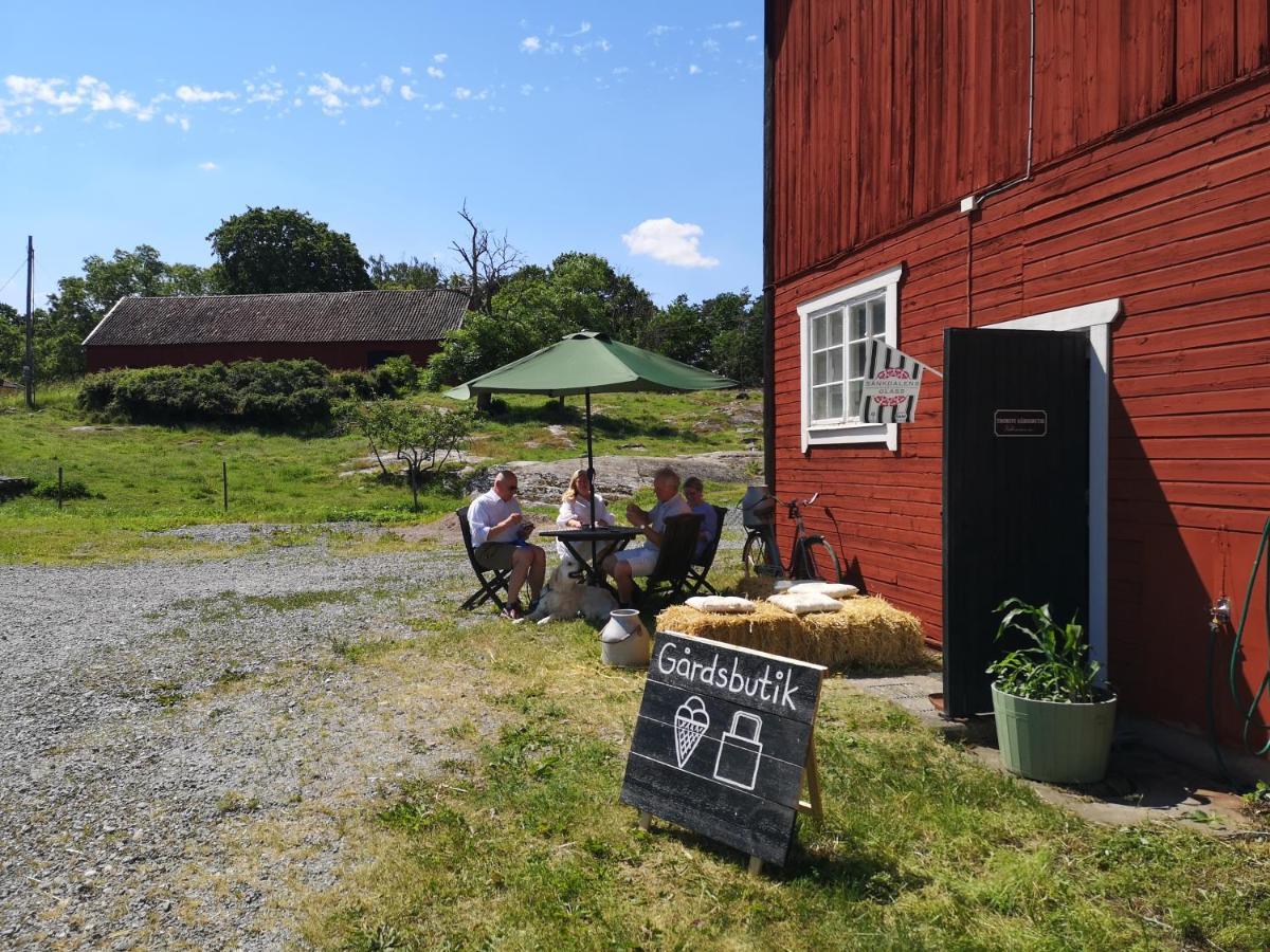 Smedjan Cottage Enköping Eksteriør bilde